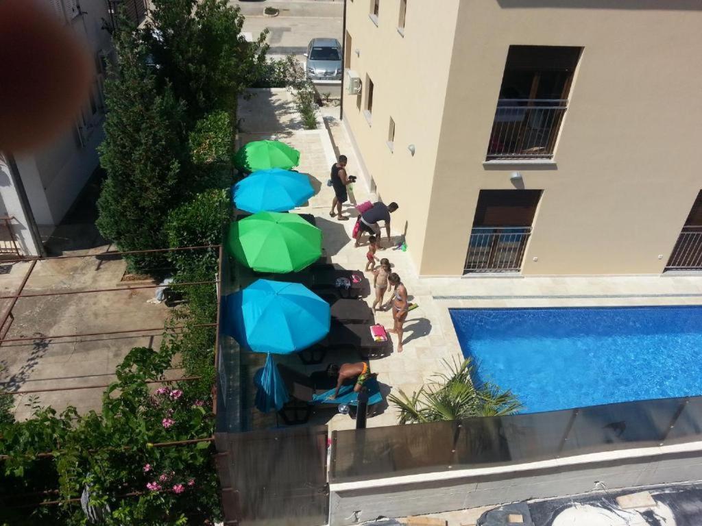 Villa Patricija-Apartmani Пореч Екстер'єр фото